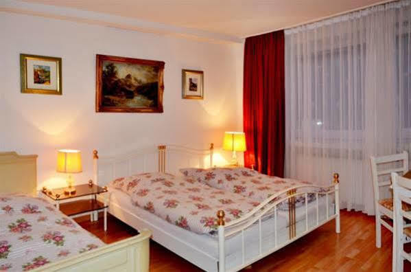Hotel Hotel-garni Ziegenhagen 3*